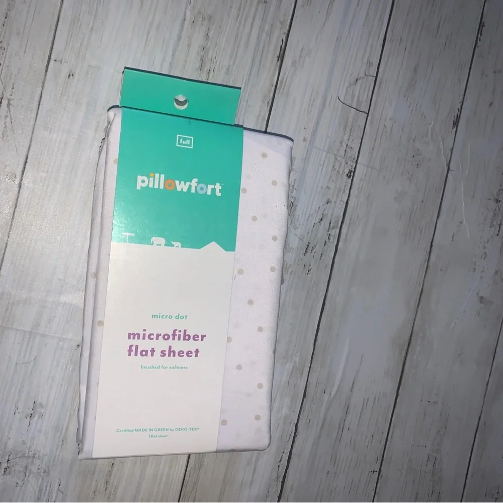 Pillowfort Micro Dot Full Fitted Sheet